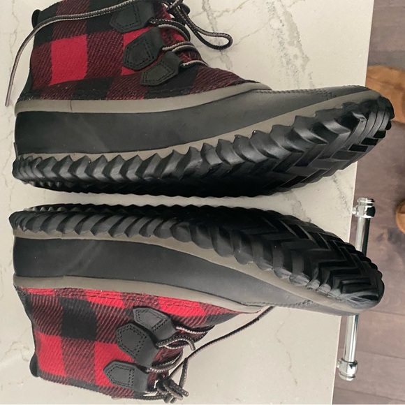 Sorel Out 'N About Boot - Picture 2 of 11